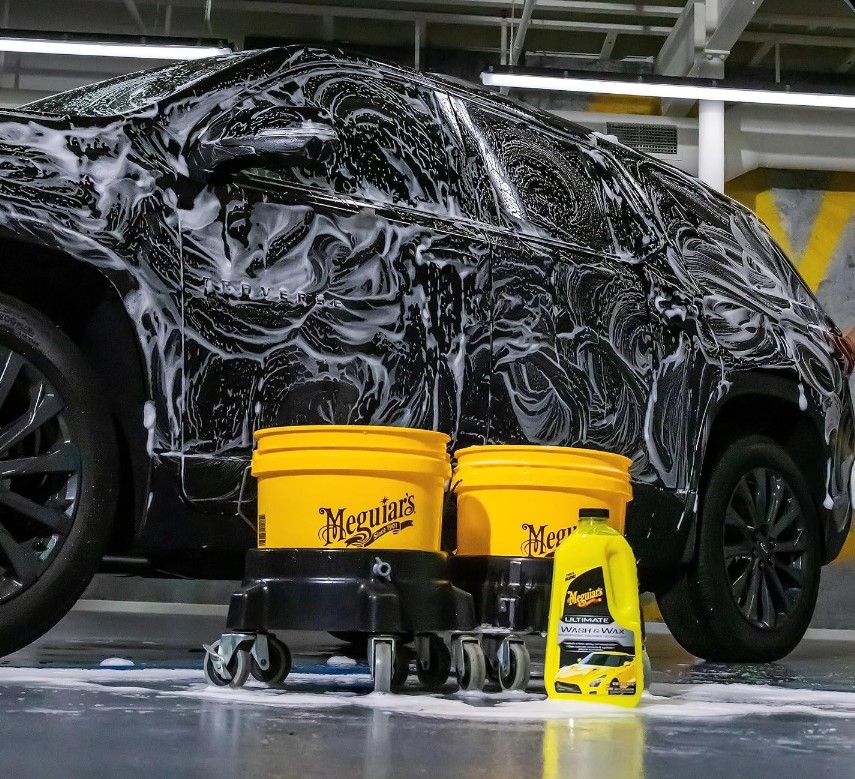 Meguiar's G17748 - Xà phòng rửa xe có chất tạo bóng dòng cao cấp 3 Khả năng làm sạch vượt trội của Meguiar's G17748 - Xà phòng rửa xe có chất tạo bóng dòng cao cấp - Ultimate Wash & Wax