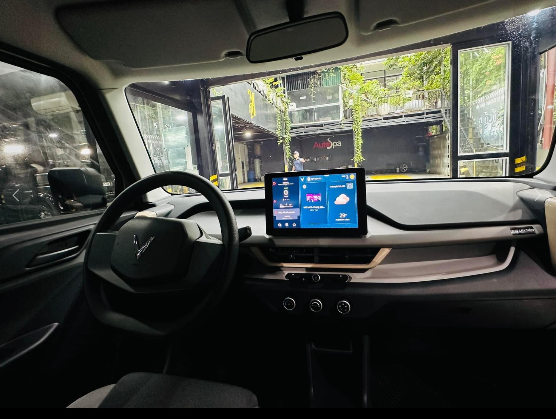 vf3-nhin tu trong khi dan-phim-cach-nhiet-huper-optik-bc50 vf3 nhin tu trong khi dan phim cach nhiet huper optik bc50